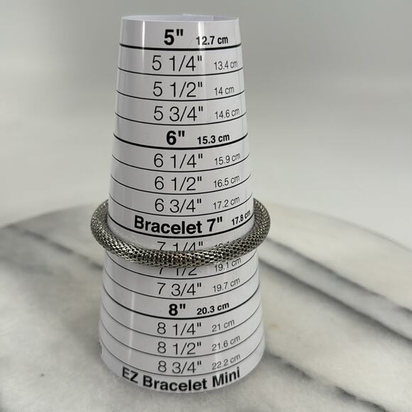 Stretchy silver chain bracelet - Picture 2 of 4